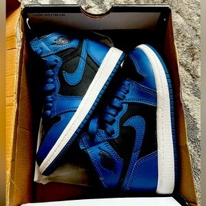 Nike Kids Sneakers - Black and Blue